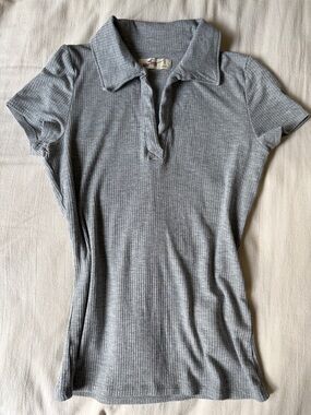 Hollister Gray Short-Sleeve Tee